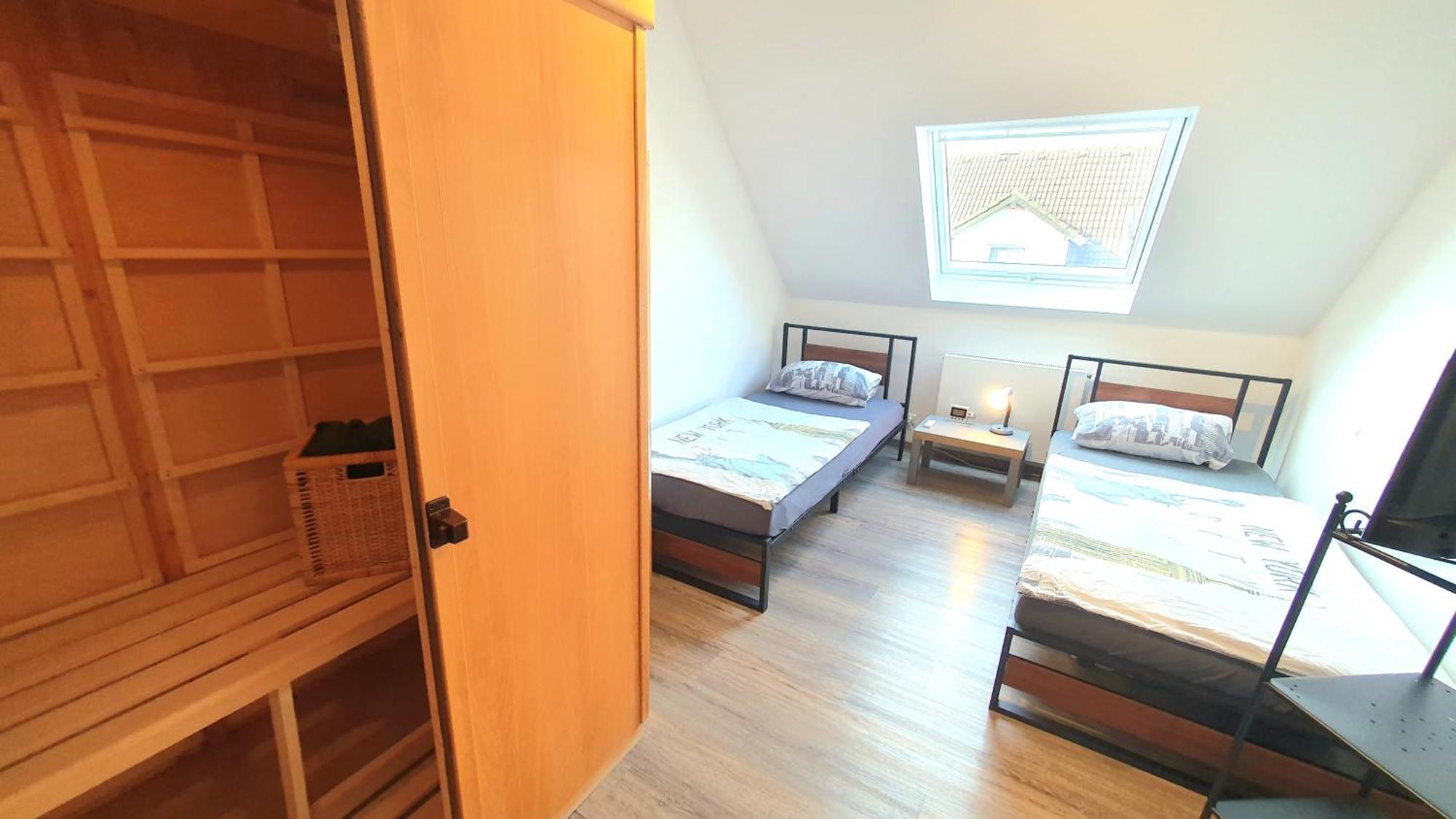 Frankes Sleep Inn, 4, 2, 1 Raumwohnungen, Sauna Velbert Esterno foto