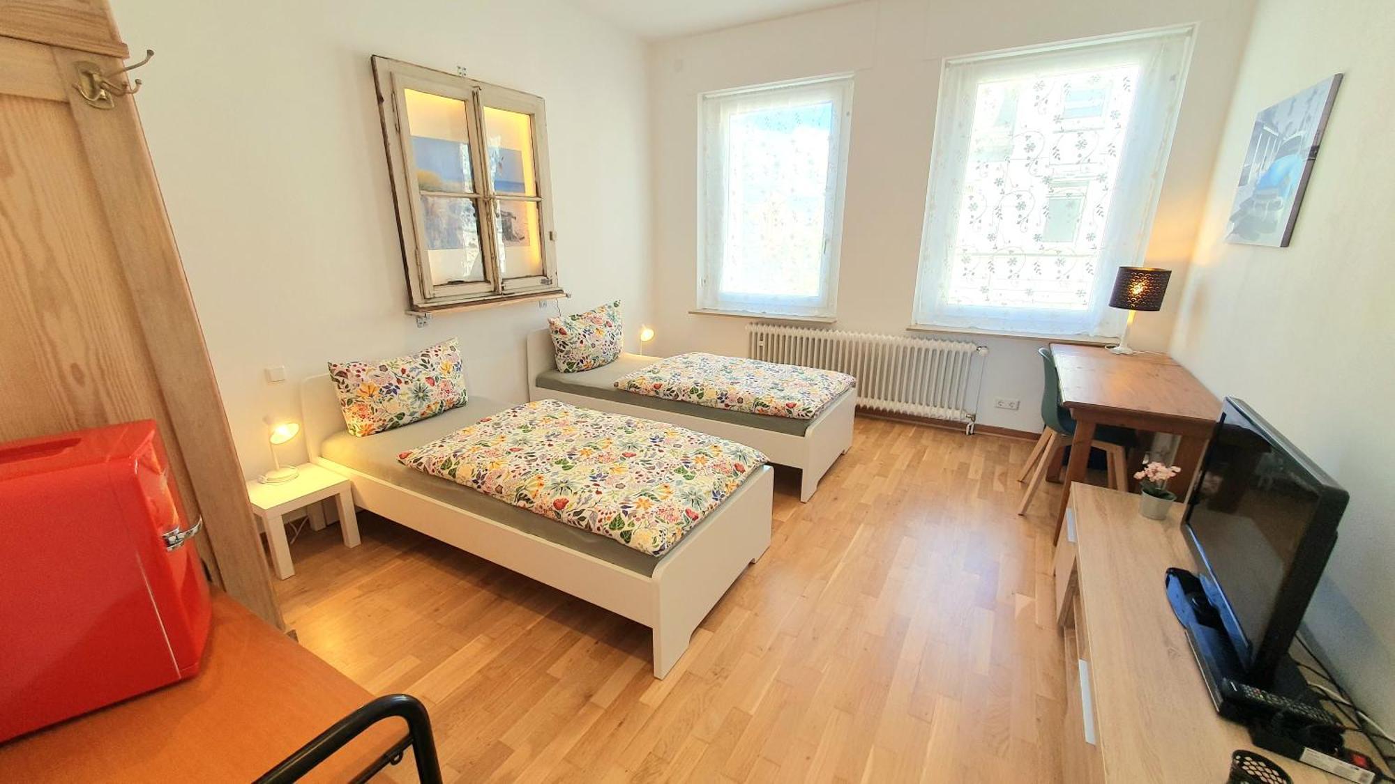 Frankes Sleep Inn, 4, 2, 1 Raumwohnungen, Sauna Velbert Esterno foto