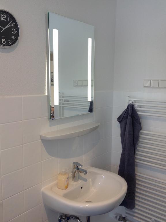 Frankes Sleep Inn, 4, 2, 1 Raumwohnungen, Sauna Velbert Esterno foto
